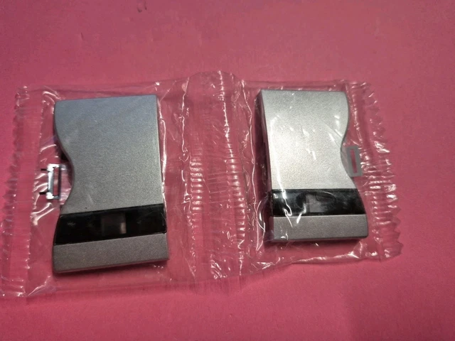 Doigt à Voyant Interrupteur Poussoir étanche Legrand Plexo Gris – Référence 86401, Neuf En Boîte