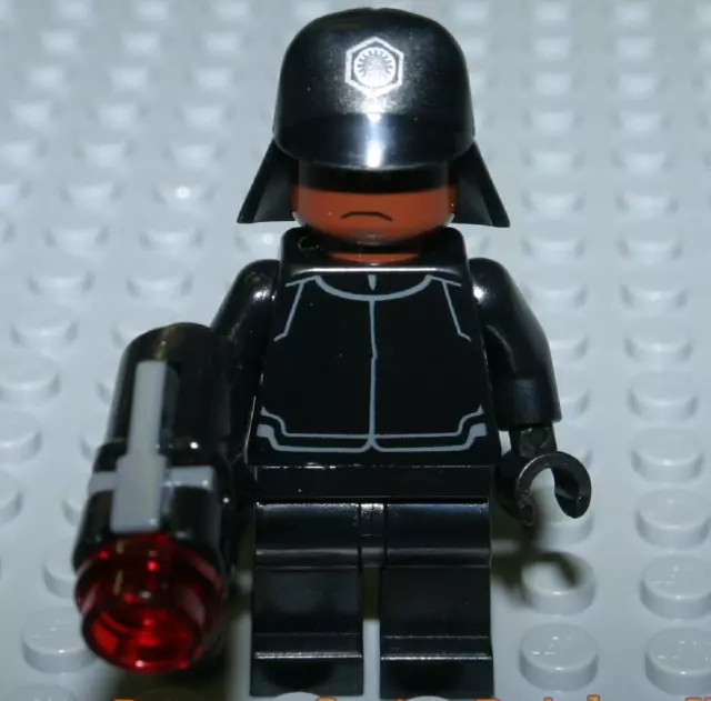 SB05-09) LEGO® Star Wars™ Minifig Figur: First Order Crewmitglied aus 75132 NEU