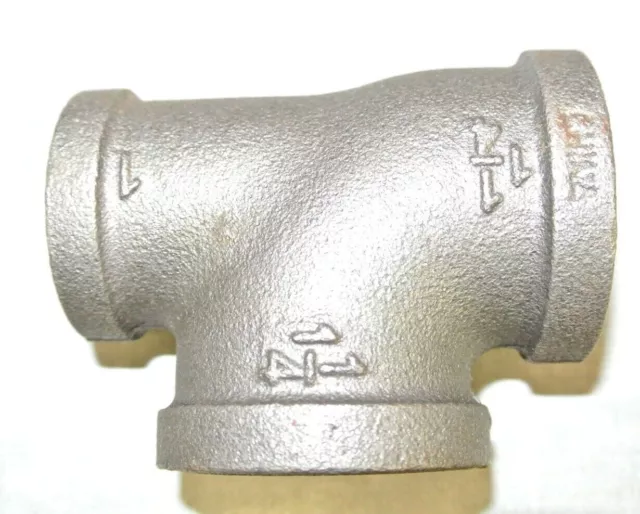 Pipe Fitting Reducing Tee, Iron, 1-1/4" Female NPT x 1-1/4" NPT x 1" NPT