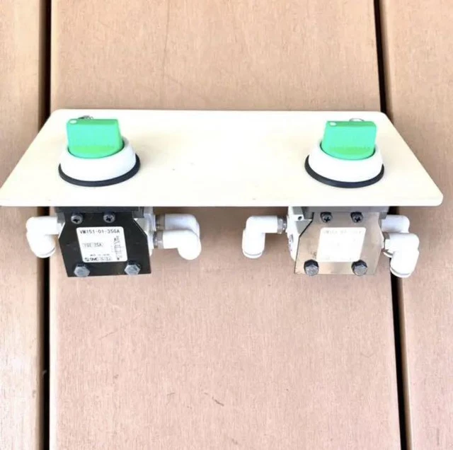 SMC 3 Port mechanical valve VM series 2 pieces with bracket