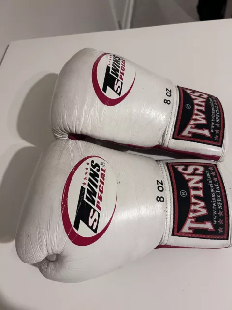 Twins Special 8oz Lace Up Boxing Gloves.