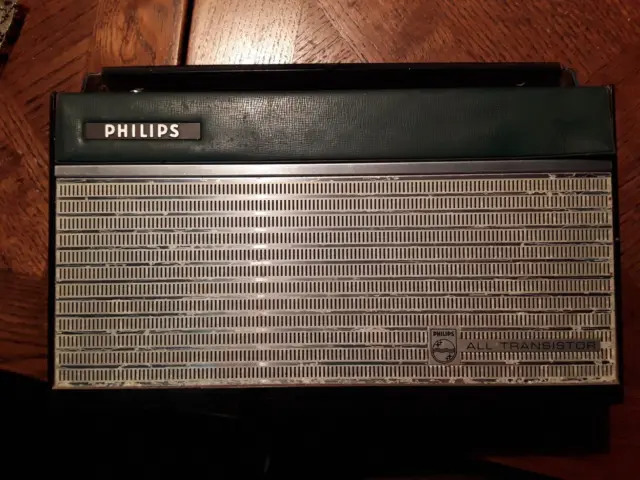 ancienne radio Philips all transistor couleur verte
