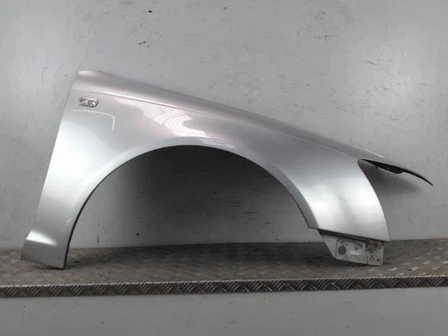 Aile avant droit AUDI A6 3 PHASE 1 3.0 TDI - 24V V6 TURBO QUATTRO 4X4/R:68663801