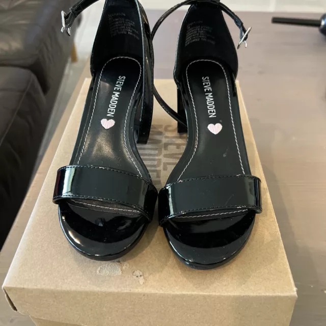 Steve Madden Girls Kids Shoes Carrson Heel Sandal Black Patent Leather Size 1 M