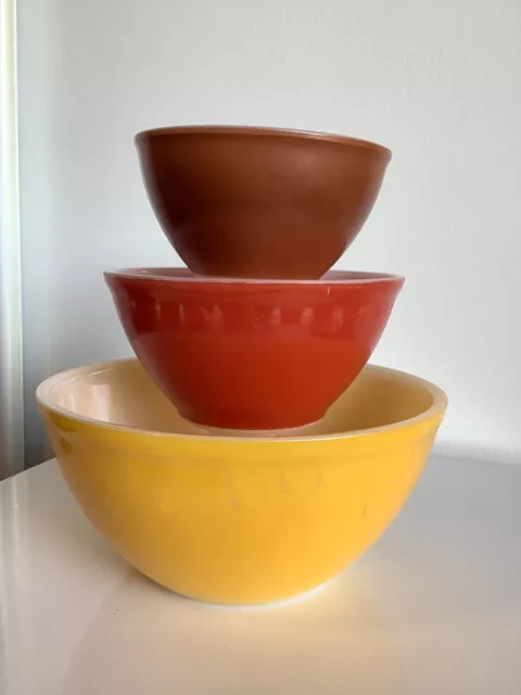 Vintage Pyrex Mixing Bowls Yellow Red And Brown