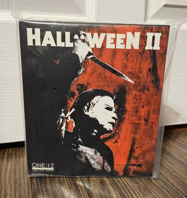 Mezco Toyz One:12 Collective Michael Myers Halloween 2 II (1981) New Sealed