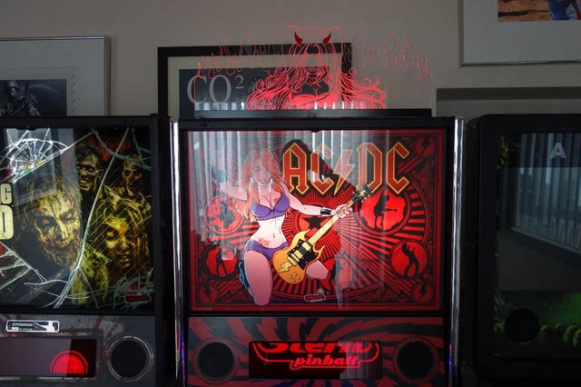 STERN 2018 AC/DC Luci Vault Edition Arcade Pinball Machine Beautiful ...