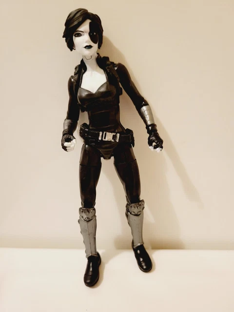 Marvel Legends Series: Action Figure Domino 15 Cm - Build A Figure Sasquatch, Ispirata Ai Fumetti Anni '90
