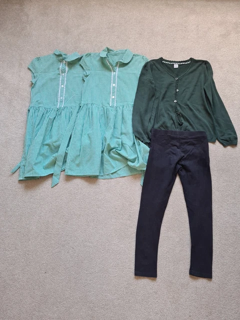 Pacchetto uniforme scuola 4 articoli ragazze età 9-10 anni di George, Tu e Next