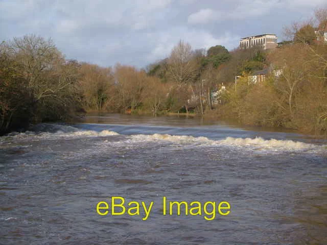 Photo 6x4 Head Weir, River Exe Exeter The weir is not especially high, an c2006