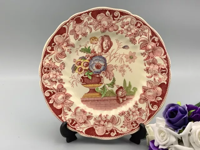 Royal Doulton Pomeroy - 9,1/2" Vintage Salad Plate.