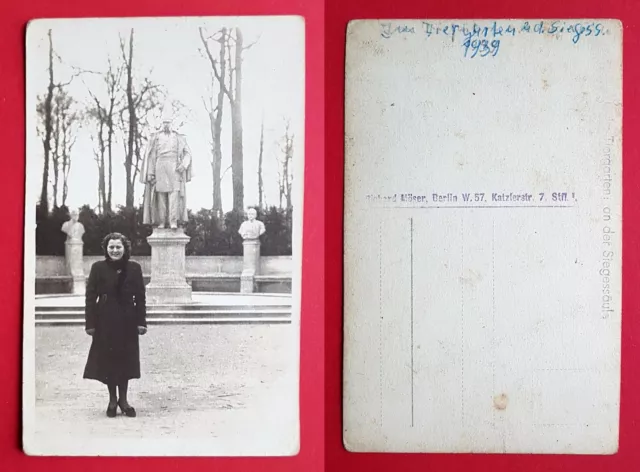 Foto AK BERLIN um 1939 Tiergarten an der Siegessäule Typen    ( 24786