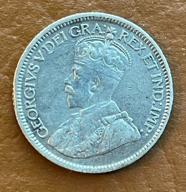 1915 Canada 10 Cents Silver Coin - King George V - Tougher Date