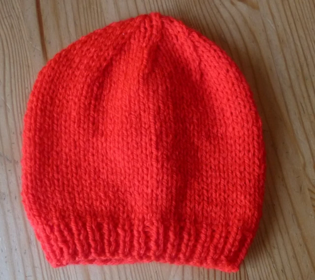 Hand Knitted Newborn Baby Beanie Hat Football Colours Red Liverpool Hand Knitted Newborn Baby Beanie Hat Football Colours Red Liverpool