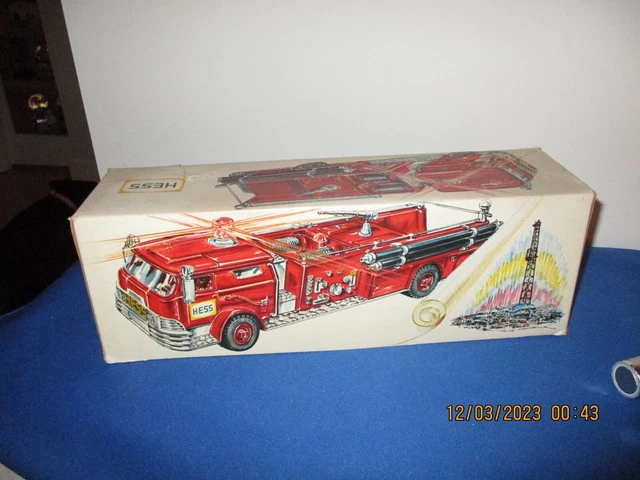 Vintage 1970 Marx Hess Service Station Fire Truck In Original Box