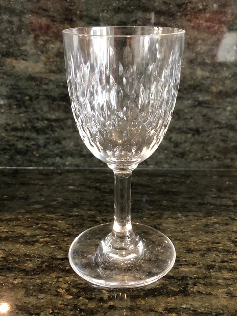 Baccarat- Verre A Vin En Cristal . Service Paris / Grain De Riz-H 11.5 Cms