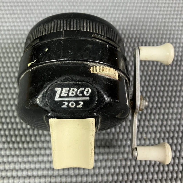 Zebco 202 Moulinet fermé – Techniques Chasse et Pêche