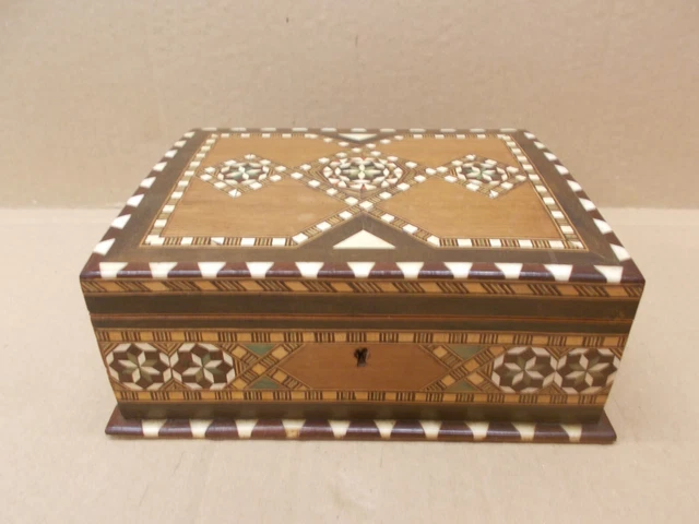 Ancien Coffre Ou Boîte En Bois De Rangement - Vintage, Idéal Pour Bijoux Ou Trésors