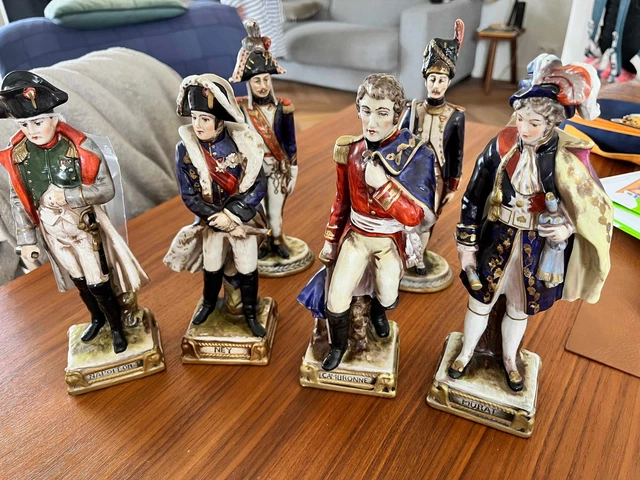 LE CIMIER LOT de figurines EUR 25,00 - FR