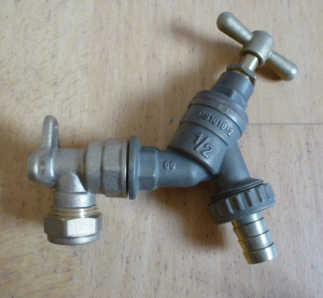 COMISA Brass Outdoor Garden Tap Hose Union Bib 1/2" with Wall Plate Elbow