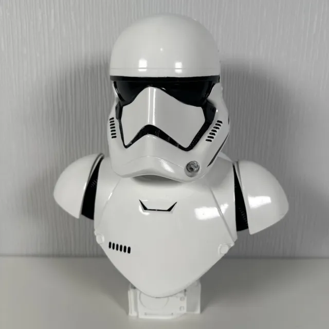 Gentle Giant Star Wars First Order Stormtrooper 1:2 Scale Bust Limited Edition