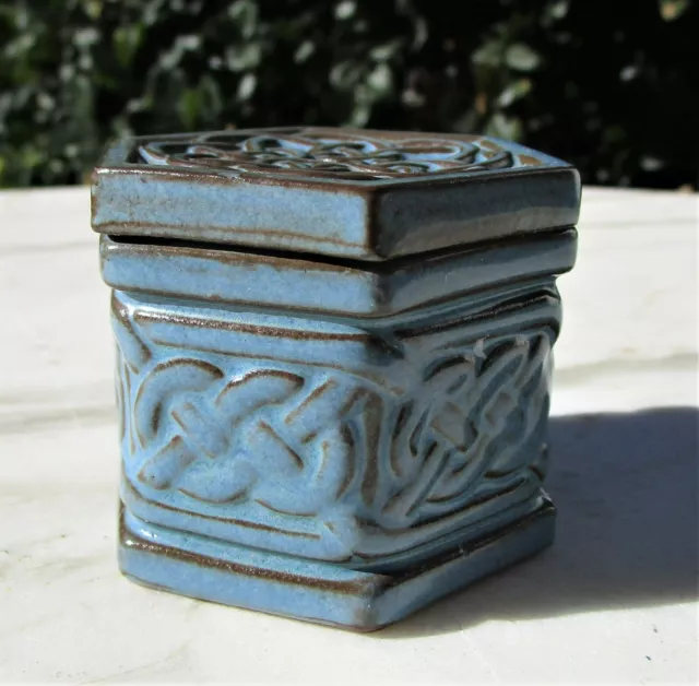 Vintage TYN LLAN Small Ceramic Lidded Container Celtic Knot Design Hexagon Box 3