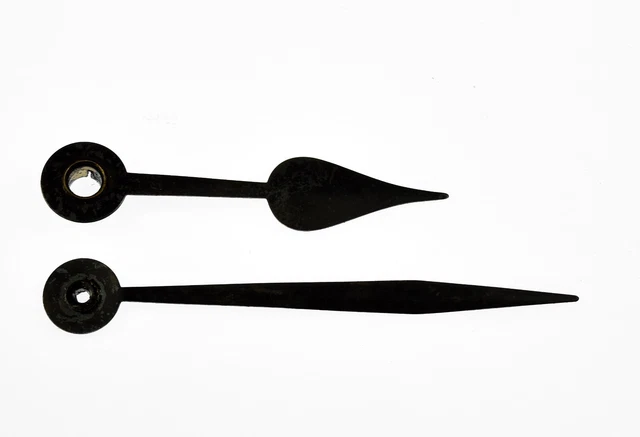 UHRENZEIGER ZEIGER F altes Uhrwerk Wanduhr Regulator Uhr Uhrmacher ...