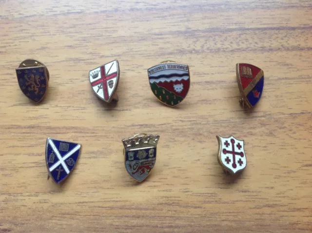 Joblot Vintage Lapel Pin Badges Countries / Place Names b. Free UK Postage