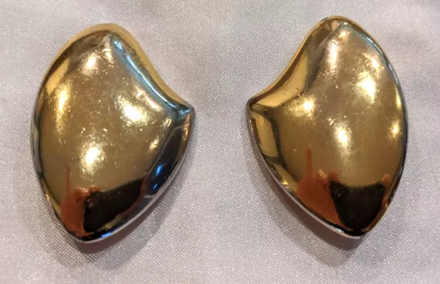 Vintage Signed Ben-Amun Large Shiny Gold-Tone Clip On Earrings