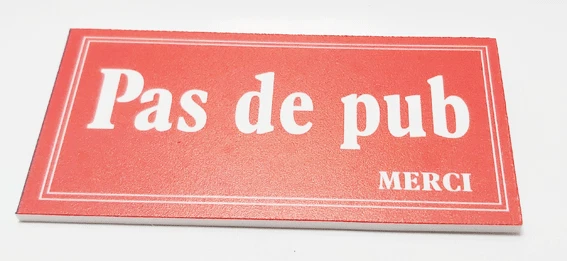 Plaque gravée STOP PUB PAS DE PUBLICITE MERCI dimensions 29 x 100 mm
