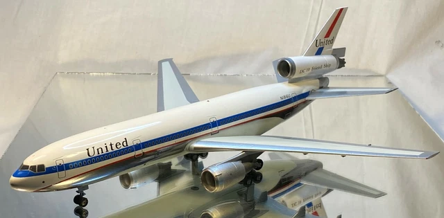 INFLIGHT 200 ユナイテッド航空 DC-10 1:200 Inflight 200 UNITED DC-10 (Saul Bass Livery)(REG:N1812U) 1