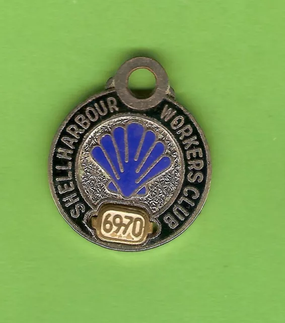 #D69.  1969-1970  Shellharbour  Workers  Club  Member  Badge #3656