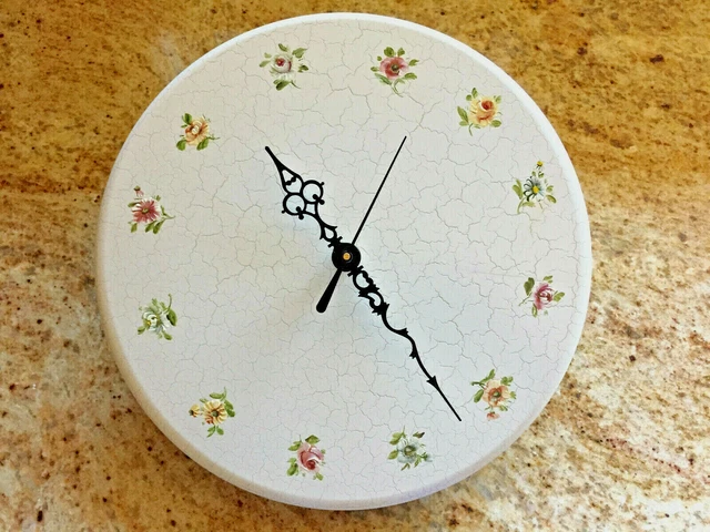 WIGGERS DENMARK VTG Hand Crafted Wooden Wall Clock NEW QUARTZ MOVEMENT Flowers