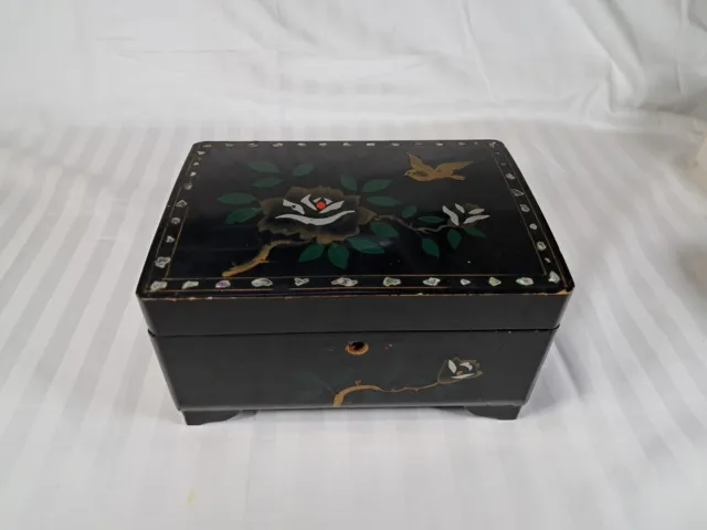 Vintage Jewellery Box. Japanese. Musical.