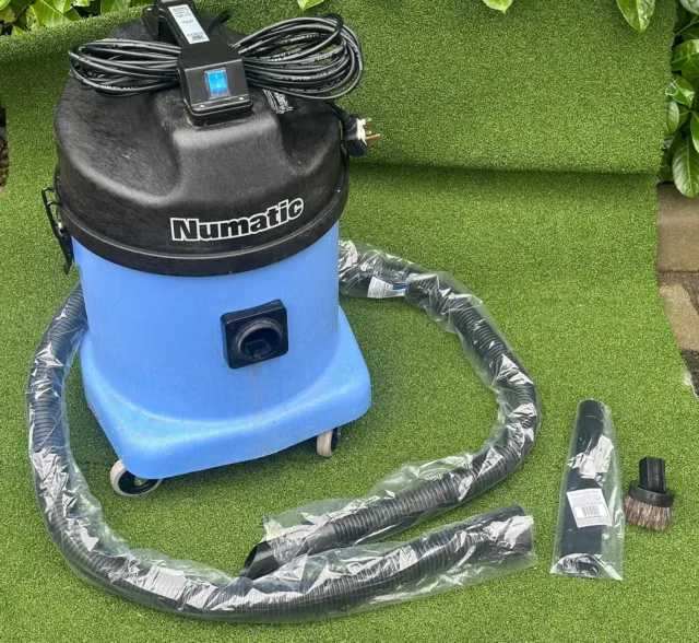 Numatic WVD 570 Wet and Dry Vacuum Cleaner