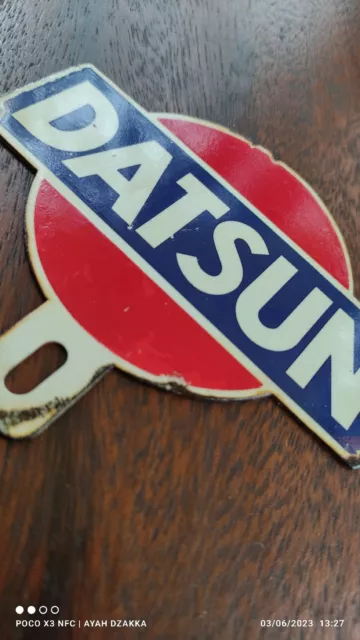 Vintage Datsun Old Logo Plate Topper Porcelain Sign Car Placca Plakette Badge