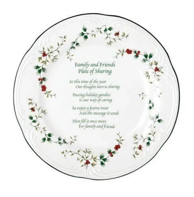 NIB Pfaltzgraff Winterberry Family And Friends Plate Of Sharing Christmas
