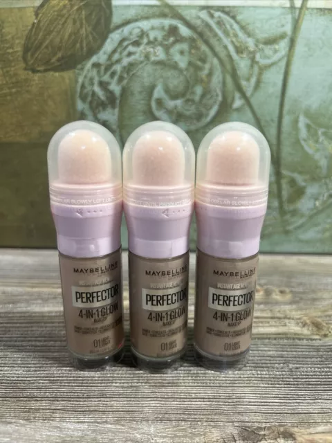 Maybelline Instant Age Rewind Perfector 4-In-1 Glow Makeup 01 Light Leger