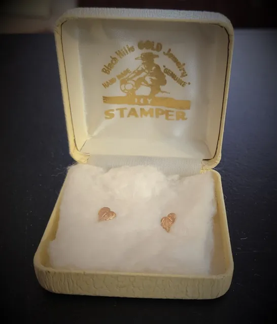 Vintage Stamper Black Hills Gold Single Leaf Post Earrings & Box
