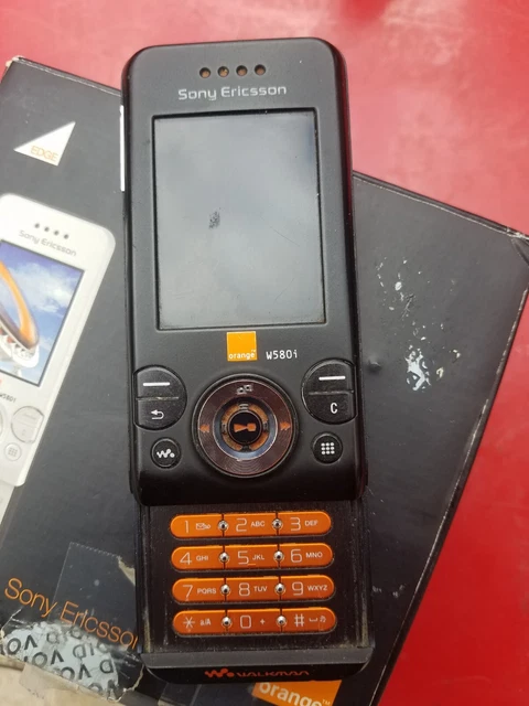 Sony Ericsson W580I Telephone Clapet Coulissant  Vintage