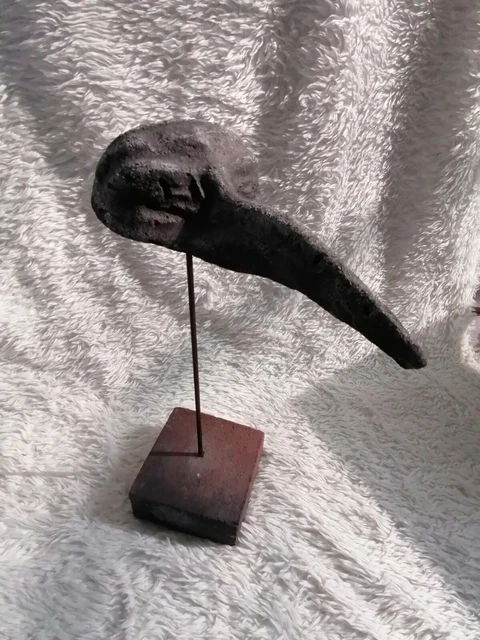 Raben-Skulptur Aus Kunstharz – 2-teiliges Set – Gruselige Deko Für Garten & Halloween