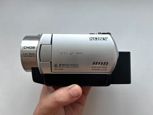 SONY DCR-SR300 6.1MP 40GB Hard Disk Drive Handycam Camcorder