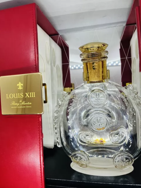 Remy Martin Louis XIII Cognac Baccarat Cristal  Empty Bottle w box 750ml