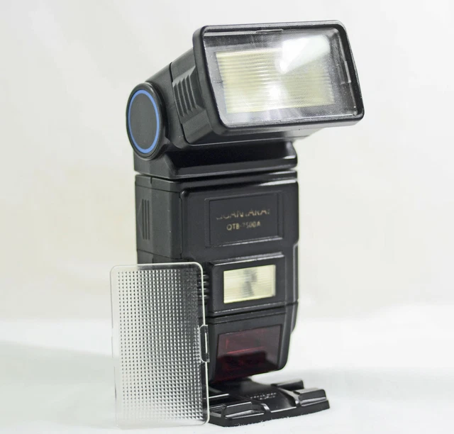 Nikon Af Quantaray Qtb-7500A  Bounce Swival Camera Flash With Zoom Head