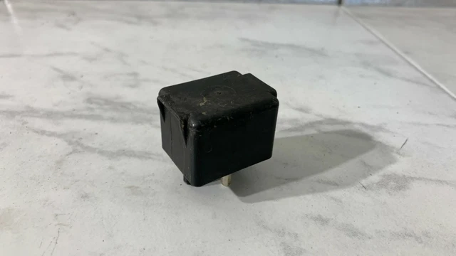 Scatola Portafusibili Da 6 Vie – Base Relè Con Supporto In Metallro E ABS – Nuova, Installazione Facile