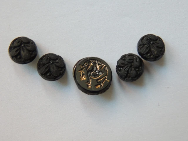 5 boutons anciens en verre noir Oiseaux GRUE jais French buttons mercerie