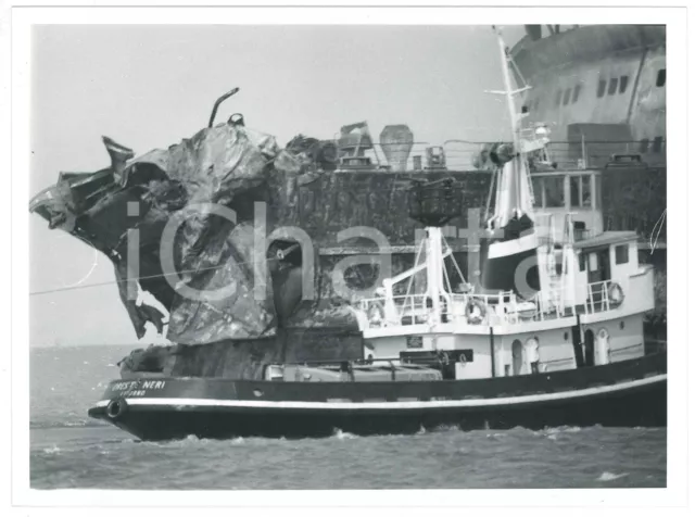 1991 LIVORNO Disastro del MOBY PRINCE Traghetto durante operazioni di traino (2)