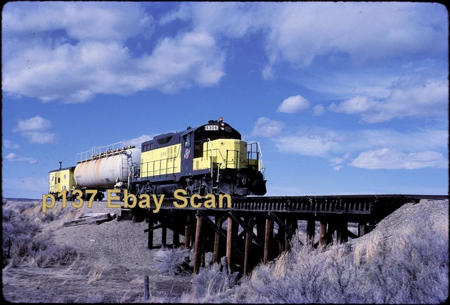 CNW Chicago North Western 4306 ORIGINAL 1984 Action Kodachrome Slide