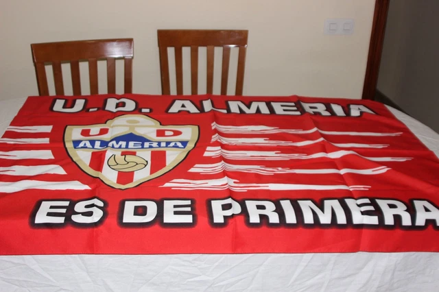BUFANDA DE FUTBOL Del Equipo Club Polideportivo Cacereño EUR 17,95 - ES