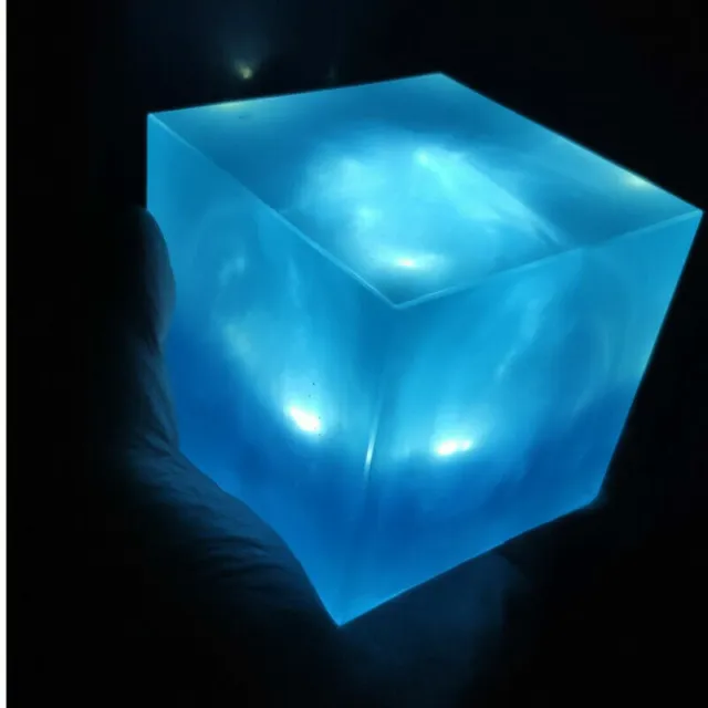 8CM Avengers Thanos Tesseract Cube Universe LED Light Infinity War Cosplay Gifts